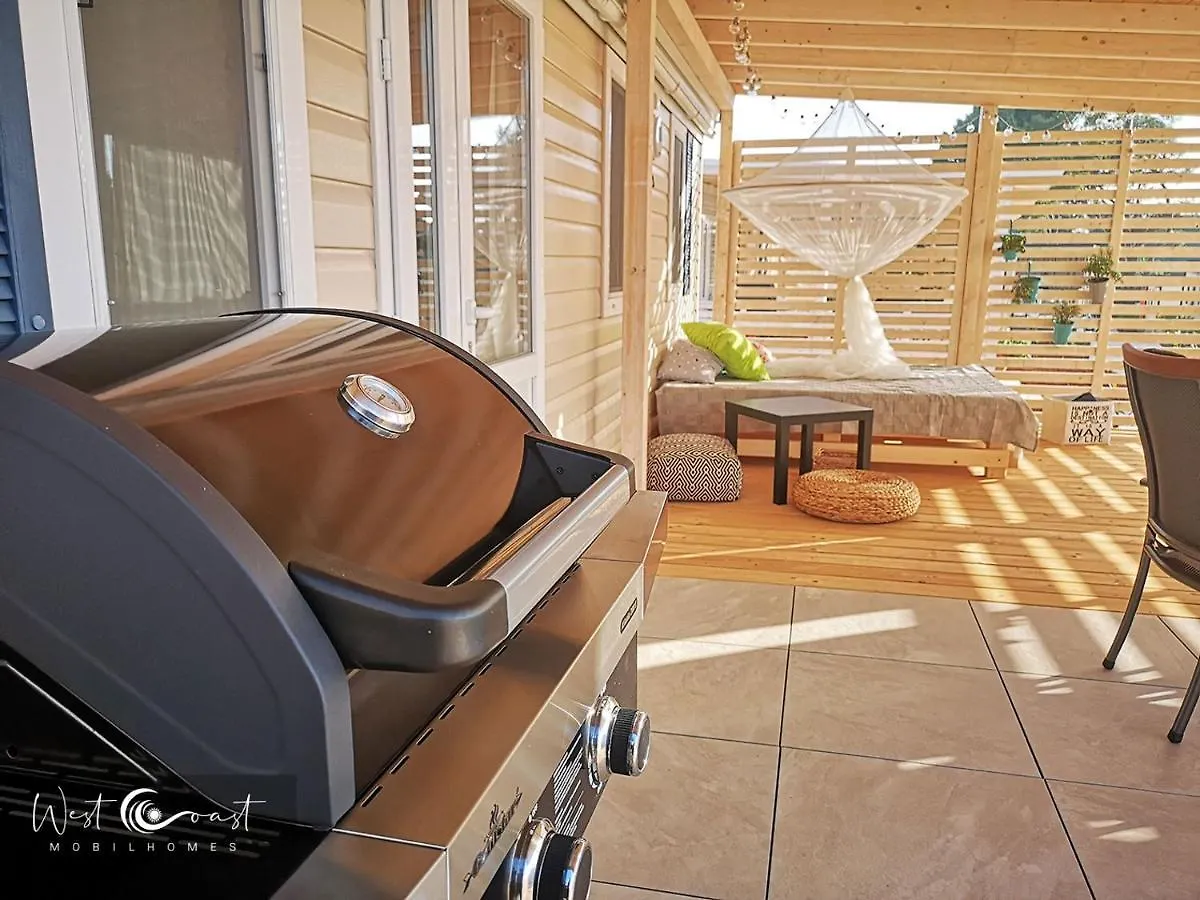 West Coast Mobilhome With Xxl Terrace Tar-Vabriga