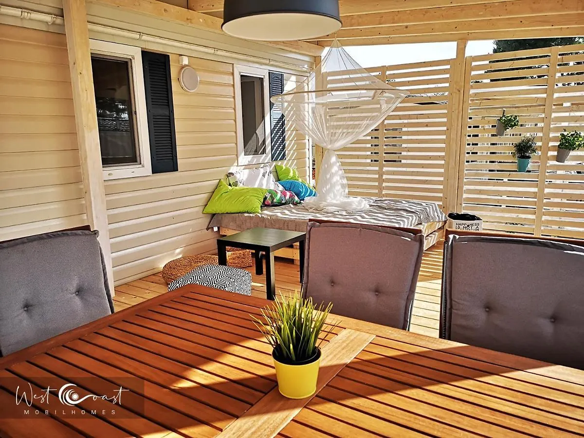 West Coast Mobilhome With Xxl Terrace Tar-Vabriga Holiday park